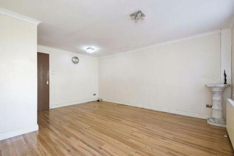 3 bedroom terraced house for sale, Nickelby Close, North Thamesmead