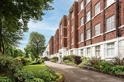 Gilling Court, Belsize Grove, London, NW3 4UY