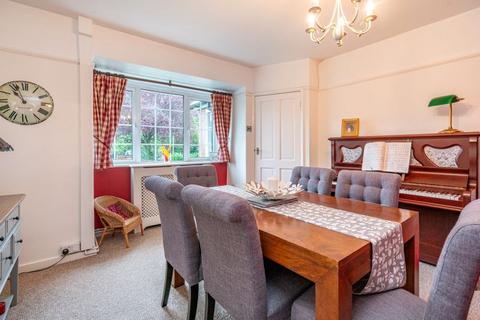 3 bedroom semi-detached house for sale, Heathfield Close, Luton