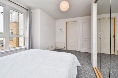 65 Bathlin Crescent, Moodiesburn, Glasgow, G69 0NE