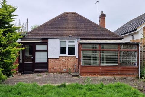 2 bedroom detached bungalow for sale, Surrey Gardens, Effingham Junction