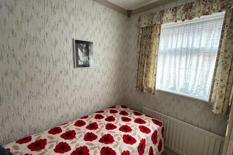 14 Daffodil Place, Walsall, WS5 3DX