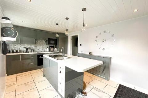 3 bedroom end of terrace house to rent, Pot Hill, Ashton-under-Lyne, Greater Manchester, OL6