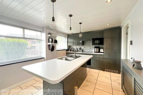 3 bedroom end of terrace house to rent, Pot Hill, Ashton-under-Lyne, Greater Manchester, OL6