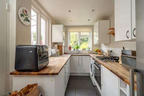 2 bedroom end of terrace house for sale, Cambrai Avenue, Chichester