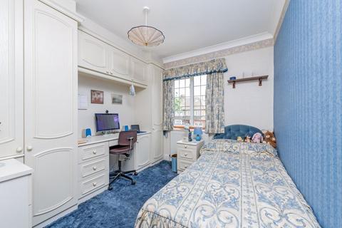 61 Newbolt Avenue, Cheam, Sutton, SM3 8ED