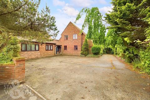 3 bedroom detached house for sale, Martham Road, Hemsby, Great Yarmouth