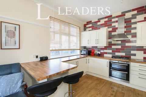 1 bedroom in a house share to rent, Lansdowne road; Hartshill; ST4