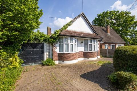 2 bedroom detached bungalow for sale, Sunray Avenue, Brentwood CM13