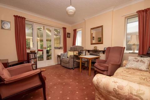 2 bedroom detached bungalow for sale, Sunray Avenue, Brentwood CM13