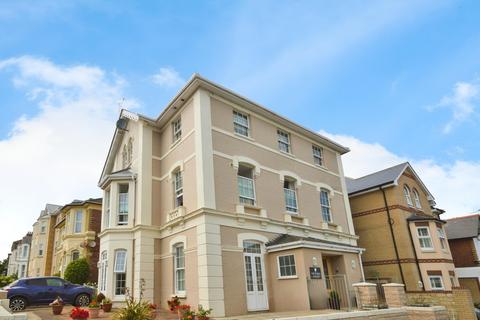 2 bedroom apartment to rent, Wilton Park Road, Shanklin