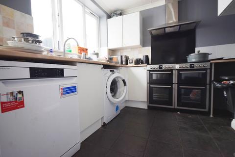 1 bedroom end of terrace house to rent, Brighton Road