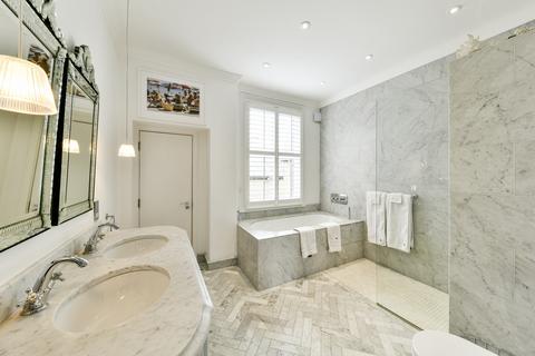 35 Seymour Walk, London, SW10 9NE