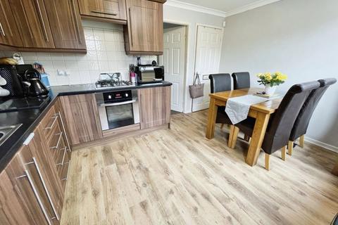21 Elterwater Close, Bury, BL8 1UW