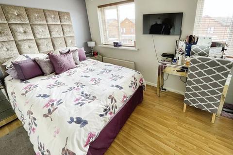 21 Elterwater Close, Bury, BL8 1UW