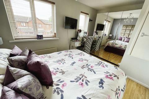 21 Elterwater Close, Bury, BL8 1UW