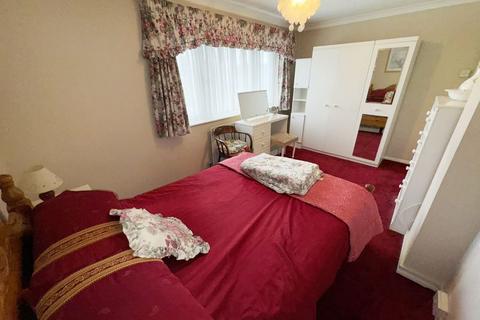 3 bedroom end of terrace house for sale, Laing Dean, Northolt