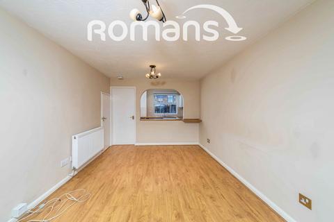 2 bedroom end of terrace house to rent, Blanchard Close