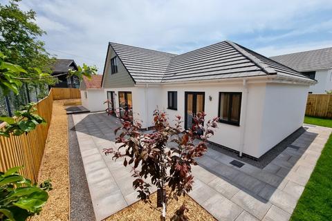 4 bedroom bungalow for sale, Cherry Tree Gardens, Tiverton, Devon, EX16