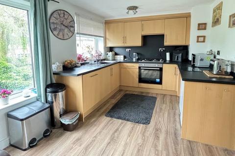 3 bedroom terraced house for sale, Fairmile Gardens, Longford, Gloucester