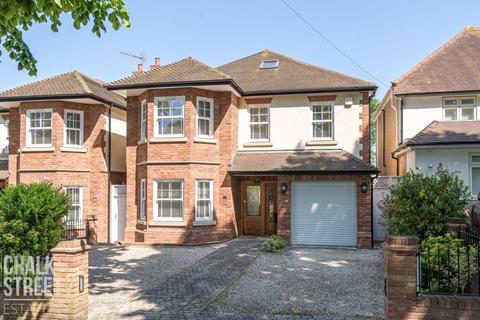 5 bedroom detached house for sale, Mavis Grove, Hornchurch, RM12