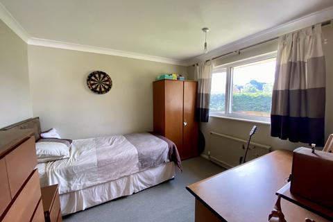 76 Anderida Road, Eastbourne, BN22 0PZ