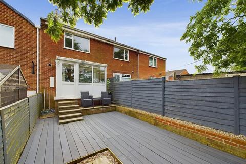 41 Queens Drive, Whitby, YO22 4HN