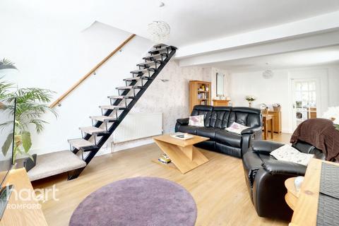 59 Albert Road, Romford, RM1 2PS