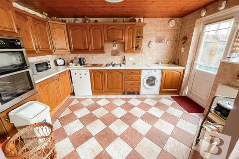 4 bedroom semi-detached house for sale, Mawney Road, Romford, RM7