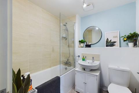 34 Centenary Way, Penzance, TR18 2FU
