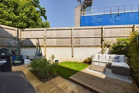 34 Centenary Way, Penzance, TR18 2FU