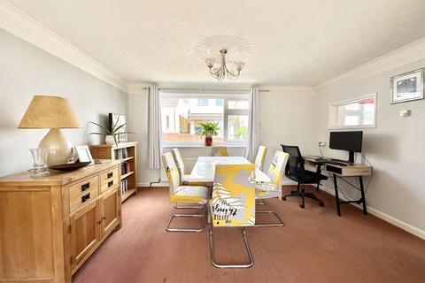 2 bedroom flat for sale, 7 Phyldon Road, Poole BH12