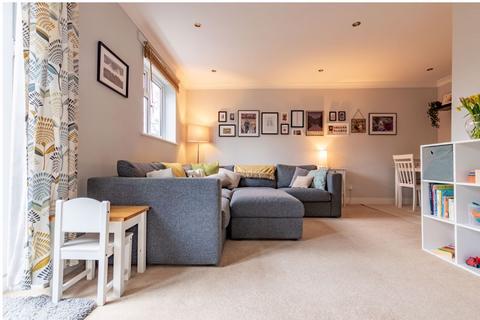 24 Chandlers Close, Wantage, OX12 8EW