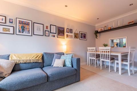 24 Chandlers Close, Wantage, OX12 8EW