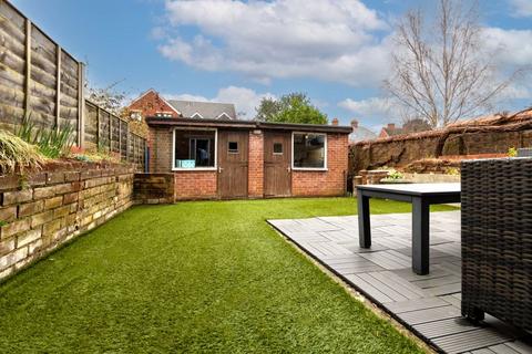 24 Chandlers Close, Wantage, OX12 8EW