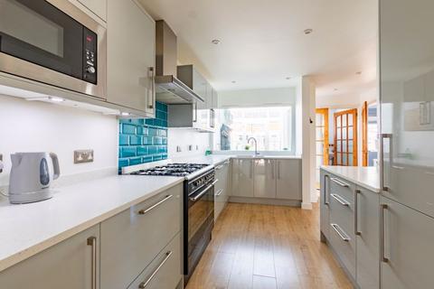2 Dean Butler Close, Wantage, OX12 9EJ