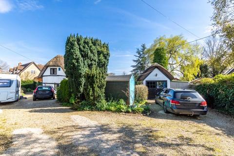 3 bedroom detached house for sale, The Green, Faringdon SN7