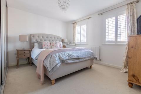 23 Douglas Drive, Grove, Wantage, OX12 0GL