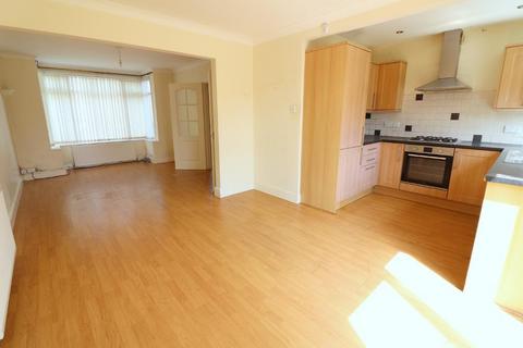 3 bedroom end of terrace house for sale, Luton LU4