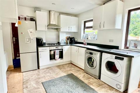 3 bedroom semi-detached house for sale, West Crescent, Beeston, NG9 1QE