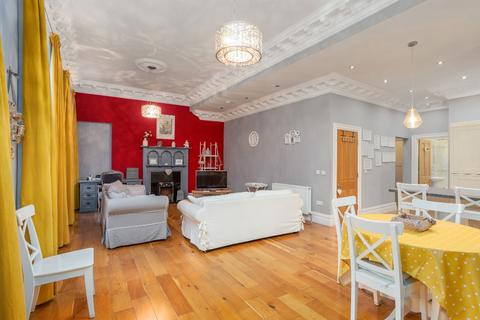 3 bedroom flat to rent, Hanover Street, Edinburgh, EH2