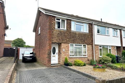 3 bedroom end of terrace house for sale, Cotswold Road, Worthing , West Sussex, BN13 2LA