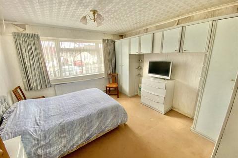 2 bedroom bungalow for sale, Wavell Drive, Sidcup, DA15