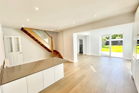 4 bedroom house for sale, Southsea Avenue, Leigh-on-Sea, Essex, SS9