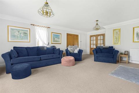 2 Farriers Close, Fringford, Bicester, OX27 8DD