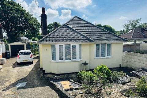 2 bedroom detached bungalow for sale, Howton Close, Bournemouth