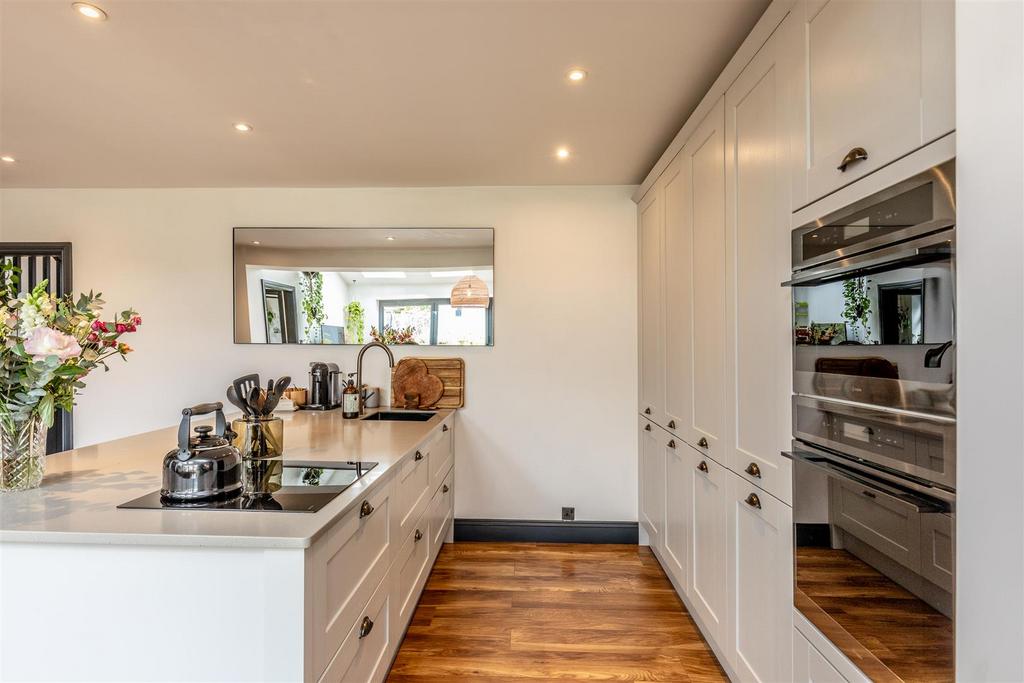 Ullswater Road, Southmead Kitchen 2.jpg