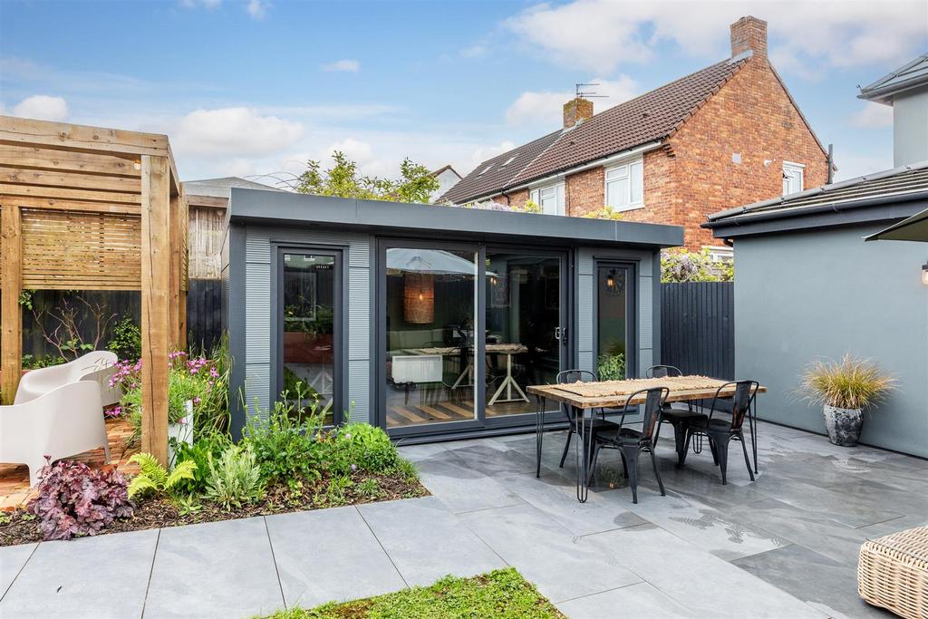 Ullswater Road, Southmead outdoor office.jpg