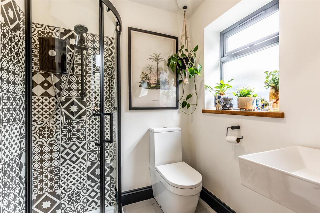 Ullswater Road, Southmead Shower Room.jpg