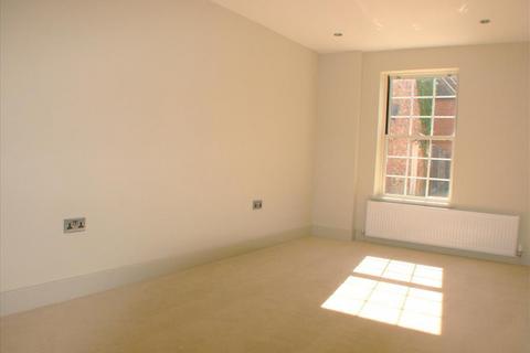2 bedroom flat to rent, Whitehorse Street, BALDOCK